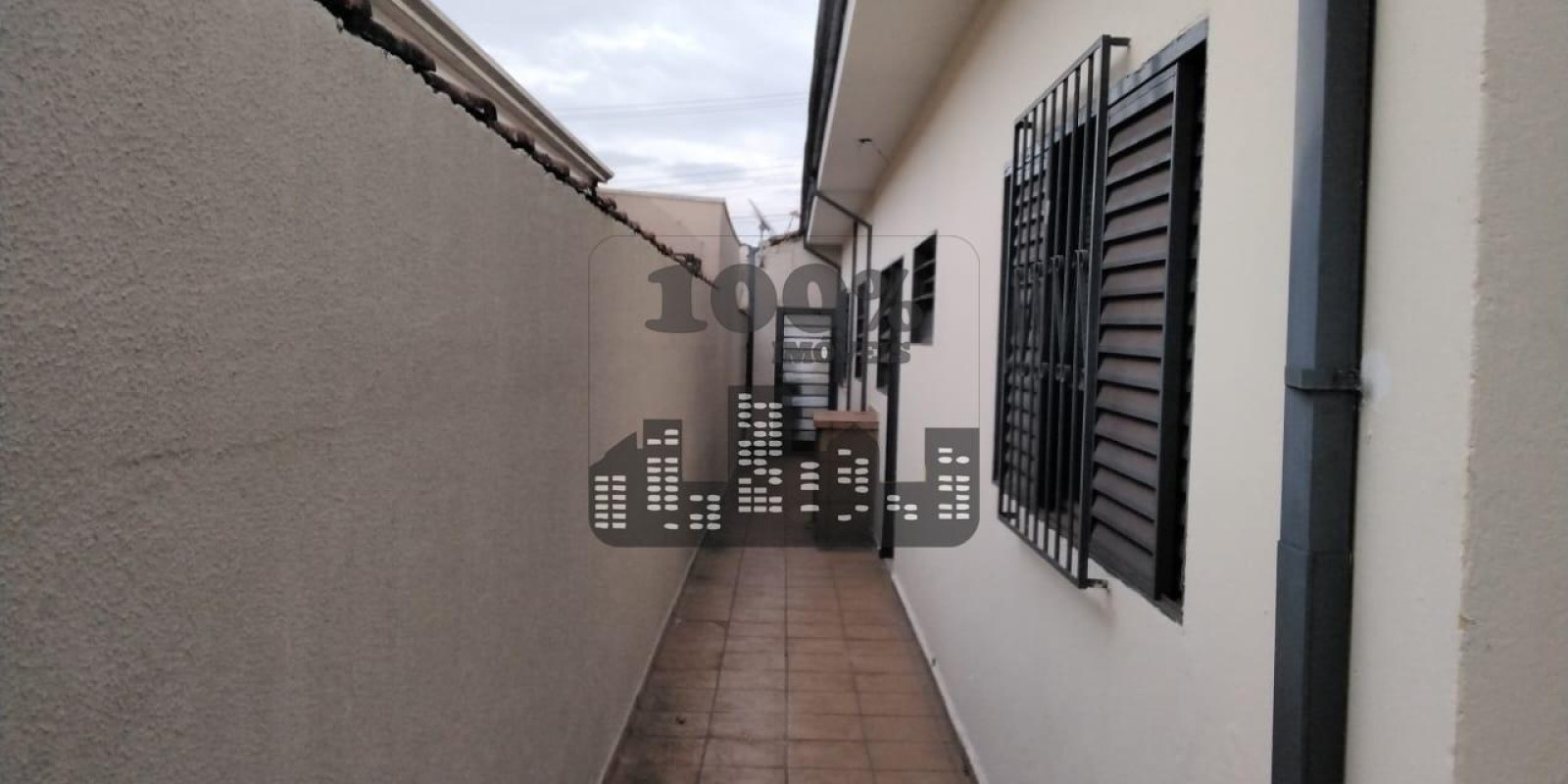 CASA ALUGANDO - VILA TIBERIO 