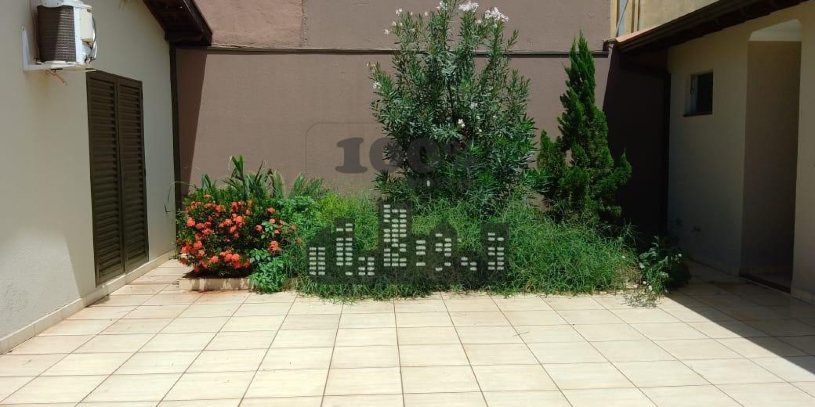 CASA A VENDA NO JARDIM PIRATININGA 