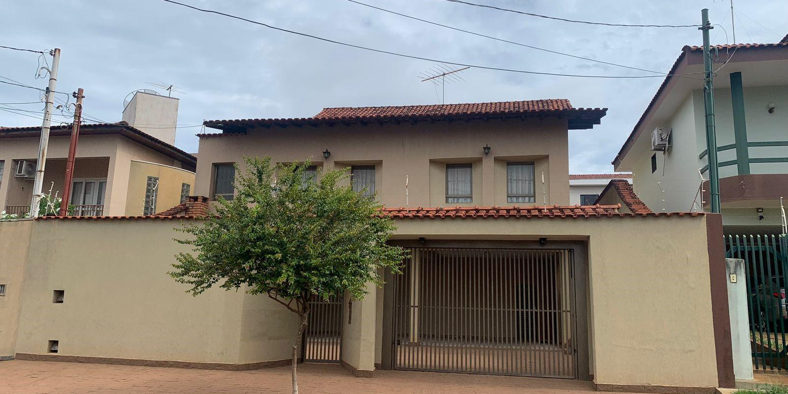 Casa na Riberânea para Venda